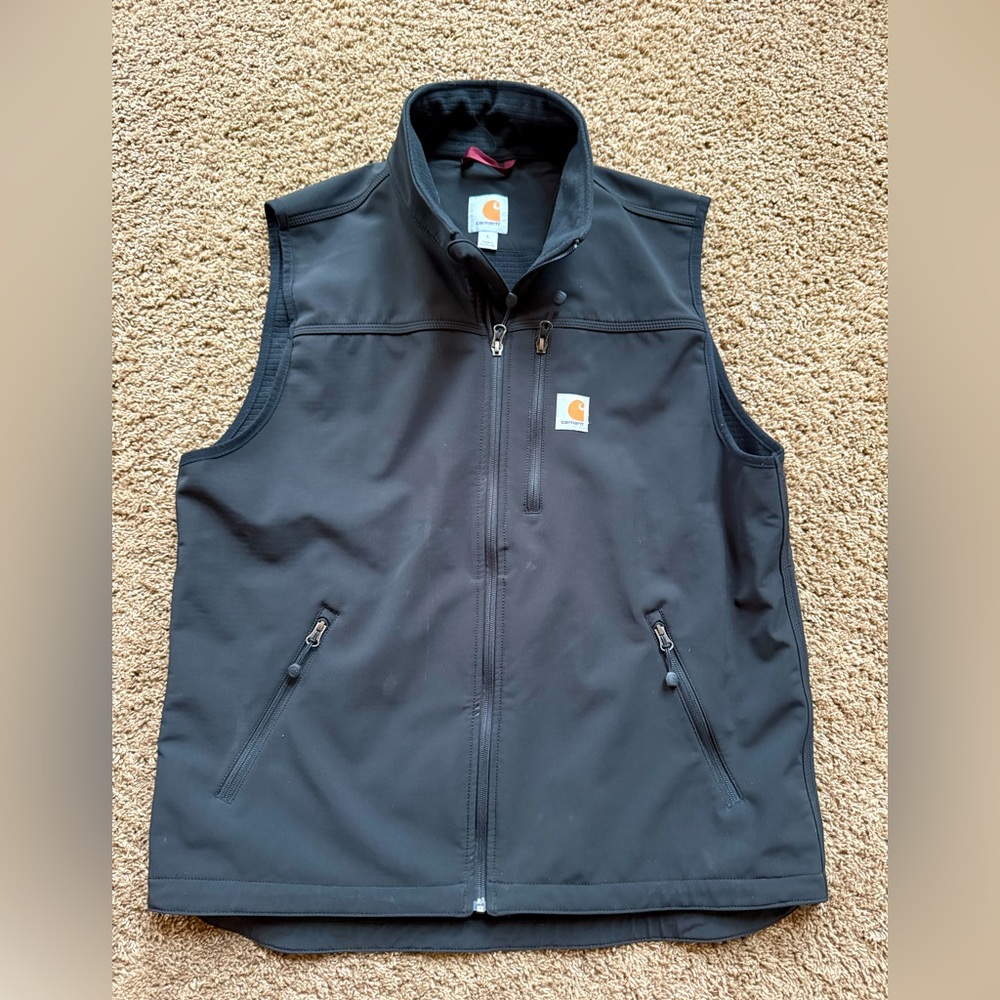 Men’s Large black Marmot vest.